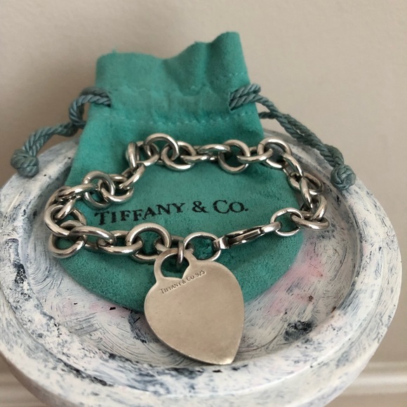 Authentic Tiffany & Co. Heart Tag Chain Bracelet - Picture 2 of 4